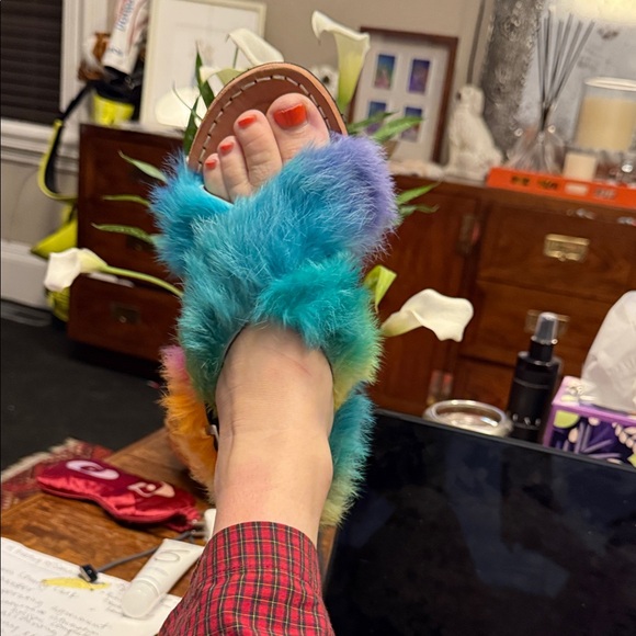 Colorful Rabbit Fur & Leather Sandals - Picture 4 of 6
